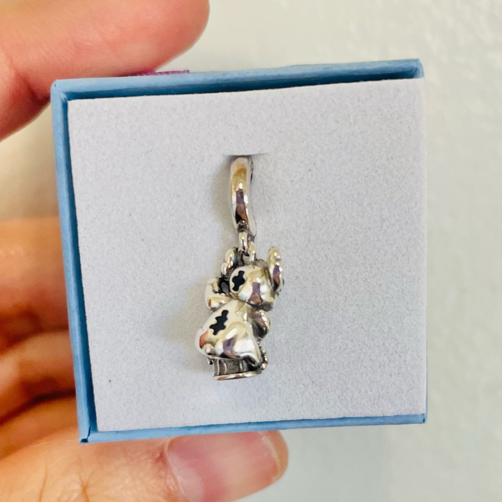 Lilo and stitch Disneyland castle charm - Picture 3 of 5